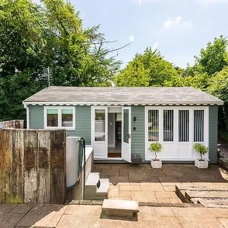 The Summerhouse, Countryside Retreat With Private Hot Tub Bridgnorth Exterior photo