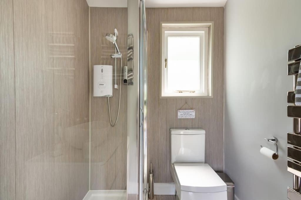 The Summerhouse, Countryside Retreat With Private Hot Tub * Bridgnorth